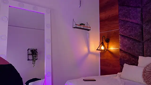 Snapshot of rachellmartinez chatting on 09/21/25, 11:34 rachellmartinez online show from 09/21/25, 11:34