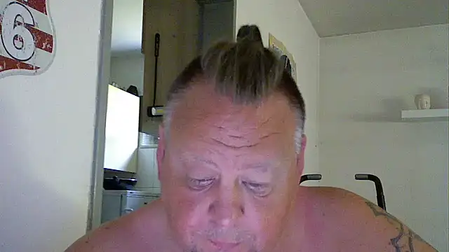 Snapshot of pimmelmann3 chatting on 06/20/26, 10:29 pimmelmann3 online show from 06/20/26, 10:29