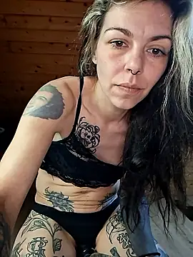 SophiaBlackfoxx online show from 12/21/25, 11:50