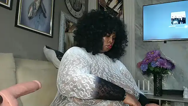 ThickyMinajxx online show from 04/17/26, 08:01