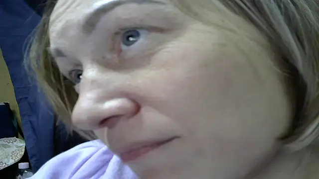 wLESLYMOSw online show from 12/22/24, 09:53