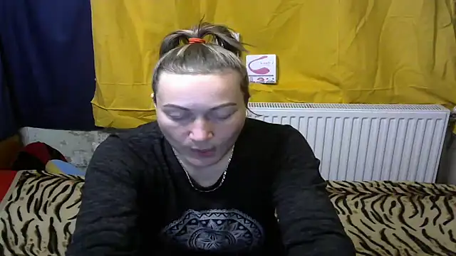 wLESLYMOSw online show from 01/16/25, 04:18