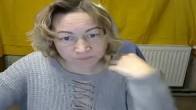 wLESLYMOSw online show from 02/12/25, 09:20