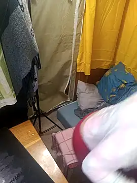 wLESLYMOSw online show from 03/08/25, 06:58