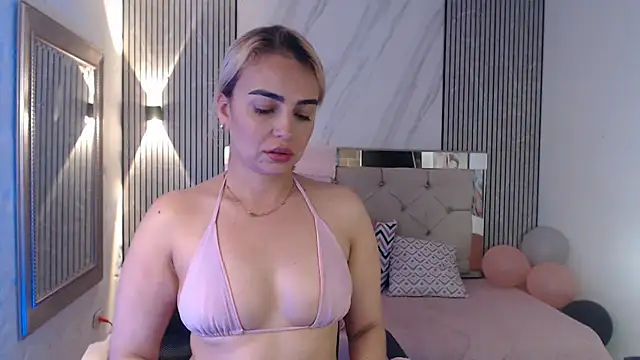 ashley  tylor online show from 05/18/26, 04:07