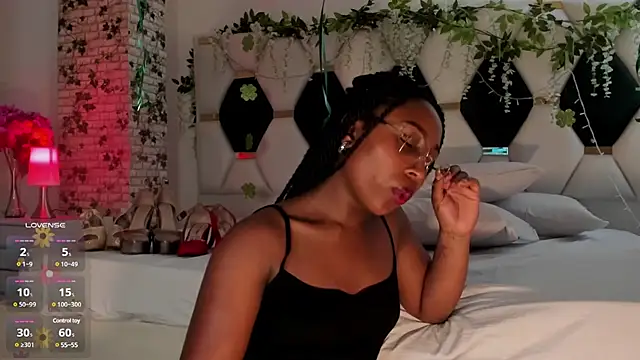 EmmaSanzz  online show from 03/16/25, 05:39