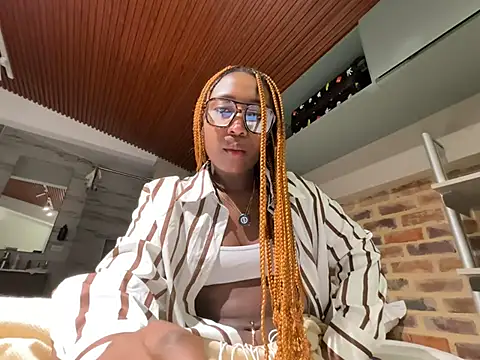 EmmaSanzz  online show from 03/27/26, 11:32