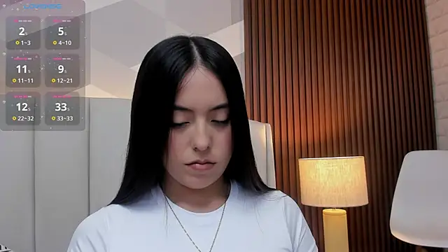 Julietasantos   online show from 04/08/26, 06:30