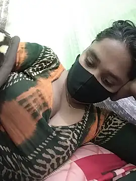 Snapshot of Kotha_-Moni chatting on 01/05/25, 01:56 Kotha -Moni online show from 01/05/25, 01:56