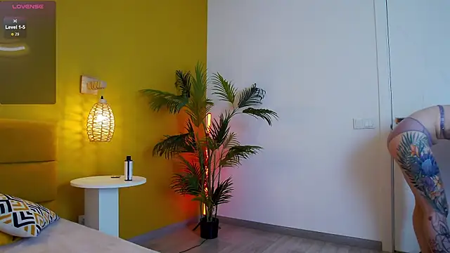 lessysweety online show from 09/09/25, 02:44