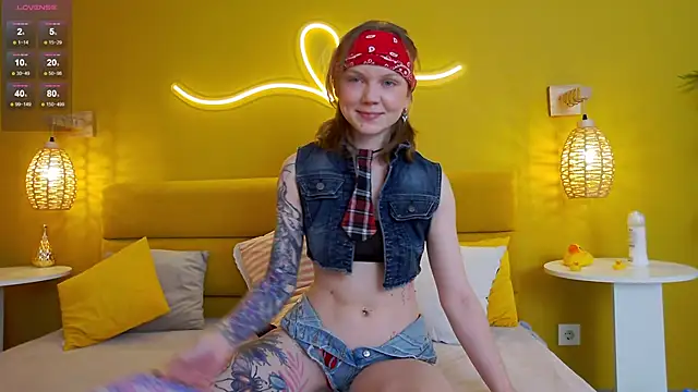 lessysweety online show from 11/14/25, 03:27