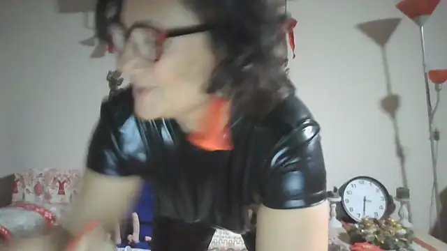 LadyLizi online show from 12/16/24, 05:33