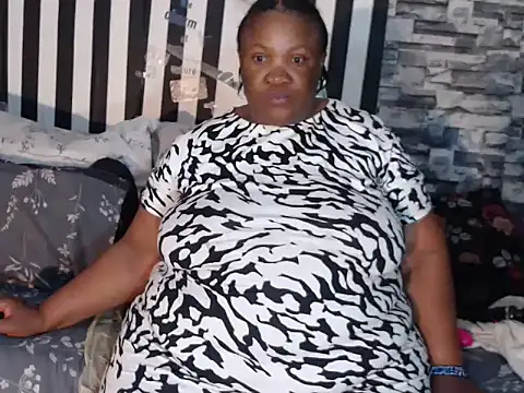 BigHotMatureXx online show from 09/13/25, 09:03