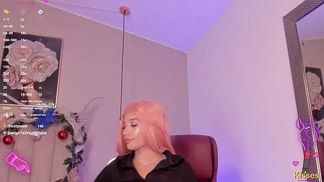 Emma Thompsson online show from 01/09/25, 05:23