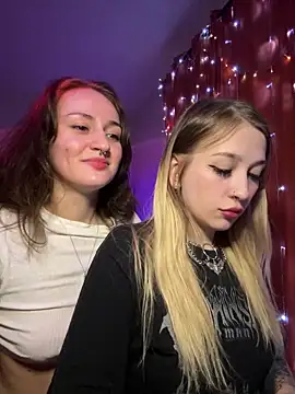 Dooubletroublee online show from 01/28/25, 03:47