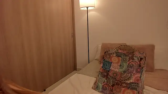 Snapshot of Lady_lacey05 chatting on 12/18/25, 10:16 Lady lacey05 online show from 12/18/25, 10:16