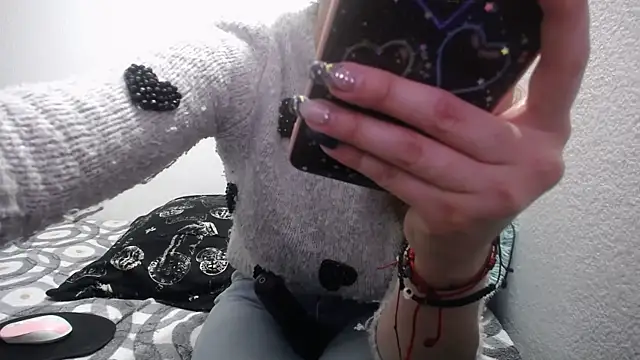 Snapshot of Luna_girlhot_ chatting on 02/11/25, 07:38 Luna girlhot online show from 02/11/25, 07:38