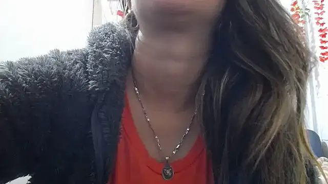 Snapshot of Luna_girlhot_ chatting on 02/05/26, 04:44 Luna girlhot online show from 02/05/26, 04:44