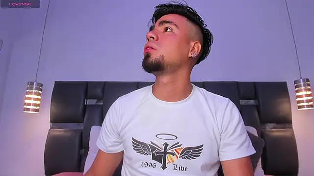 PittAndLunaa online show from 01/18/26, 01:04