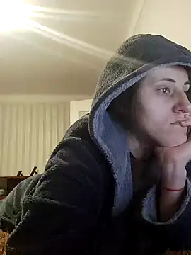 emeli moon online show from 12/29/24, 04:08