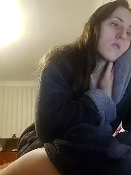 emeli moon online show from 12/30/24, 07:32