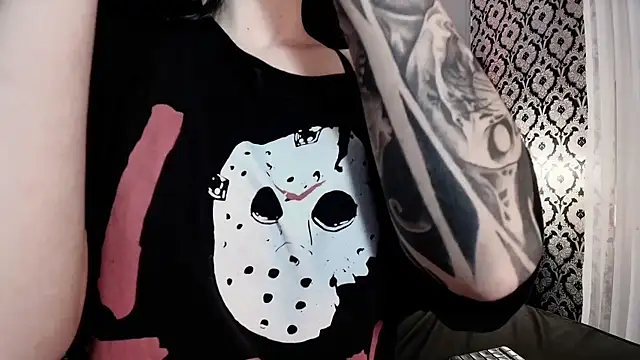 Adeelinee online show from 10/24/25, 08:05