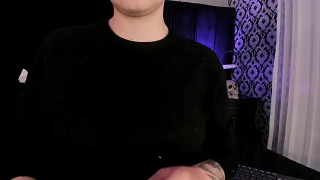 Adeelinee online show from 12/03/25, 07:56