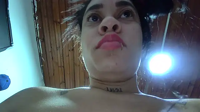 white sexy  online show from 10/25/25, 11:40