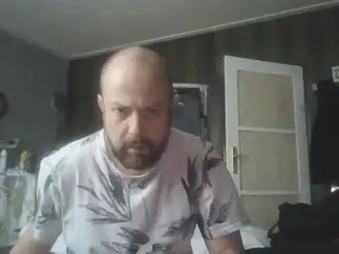 Snapshot of Prehistorixxx2686 chatting on 12/19/24, 12:01 Prehistorixxx2686 online show from 12/19/24, 12:01