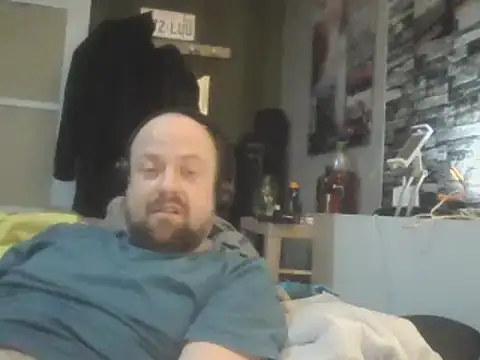 Snapshot of Prehistorixxx2686 chatting on 01/19/25, 06:32 Prehistorixxx2686 online show from 01/19/25, 06:32