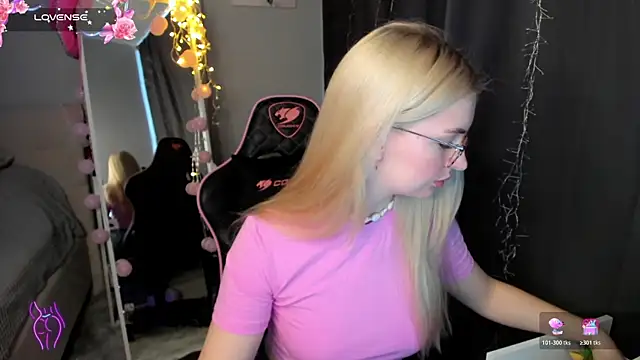 Kimmy powell online show from 04/06/26, 02:42