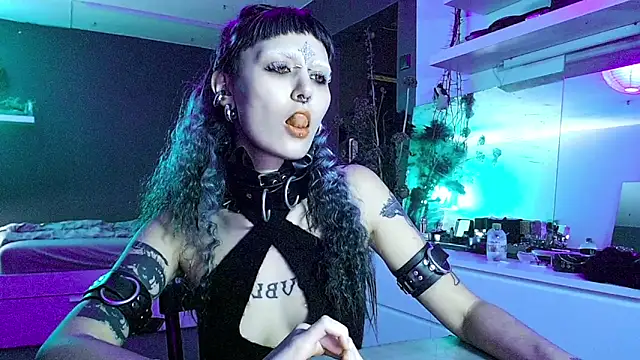 god x girl online show from 12/23/24, 01:18