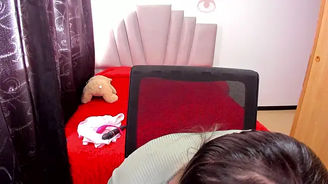 samantha  wilson online show from 10/09/25, 05:00