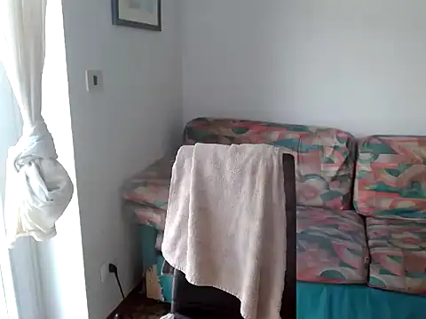 Snapshot of danasantoreal chatting on 09/20/25, 08:04 danasantoreal online show from 09/20/25, 08:04