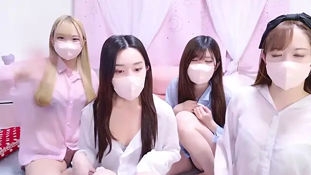 Snapshot of akaneppi_ chatting on 03/14/25, 04:30 akaneppi online show from 03/14/25, 04:30