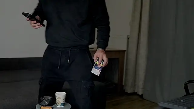 juliusmasters online show from 09/28/25, 05:40