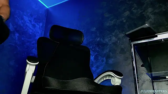 juliusmasters online show from 03/09/26, 08:24