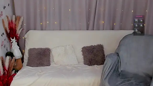 LisaMooore online show from 01/06/25, 12:59