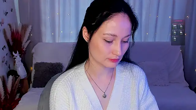 LisaMooore online show from 01/11/25, 07:17