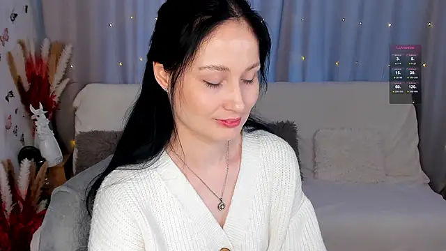 LisaMooore online show from 01/11/25, 10:19