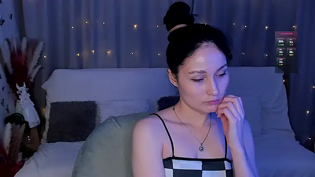 LisaMooore online show from 01/29/25, 02:40