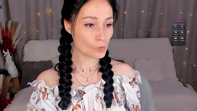 LisaMooore online show from 02/14/25, 01:18