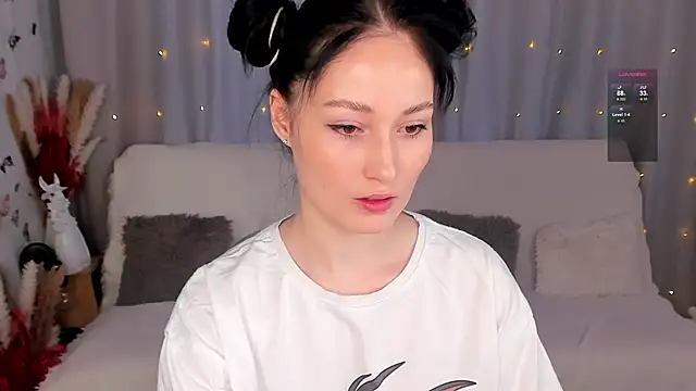 LisaMooore online show from 02/15/25, 12:22