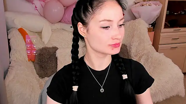 LisaMooore online show from 02/07/26, 11:14