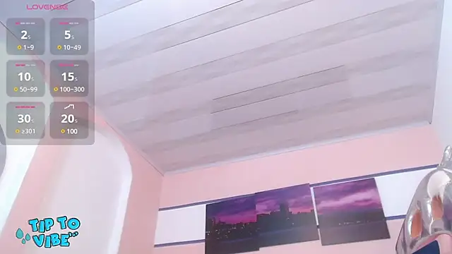 Snapshot of tamarafoxy_ chatting on 12/03/24, 12:27 tamarafoxy online show from 12/03/24, 12:27