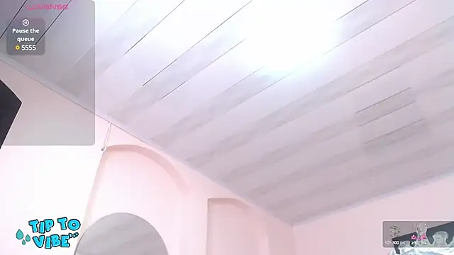 Snapshot of tamarafoxy_ chatting on 12/07/24, 10:45 tamarafoxy online show from 12/07/24, 10:45