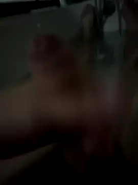 Snapshot of Hatah_ chatting on 10/04/25, 05:22 Hatah online show from 10/04/25, 05:22