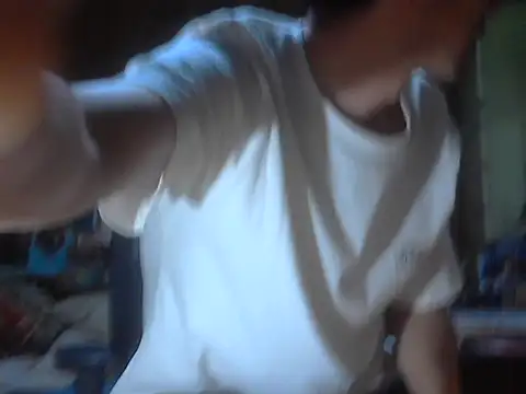 Snapshot of shikokichi55 chatting on 09/28/25, 01:49 shikokichi55 online show from 09/28/25, 01:49