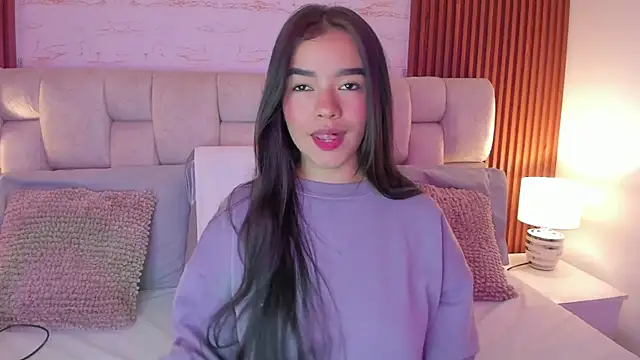 SophiaWylde online show from 12/23/25, 05:05