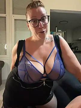 darkmoonsubmissive online show from 06/25/26, 08:13